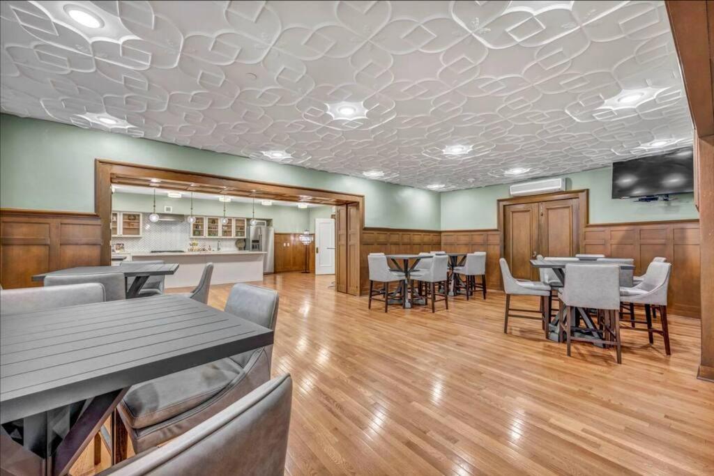 2Br Unit In The Heart Of Dt On Playhouse Square, With Pool And Gym Access-1106 Apartment Cleveland Exterior photo
